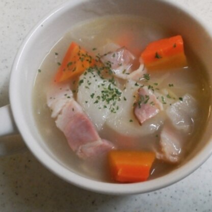 毎日寒いので温まるスープは嬉しいですね～(o^^o)
ポカポカ～になりましたぁ～!(^^)!